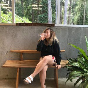 Meet your Posher, Catherine